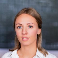 Ушакова Елена